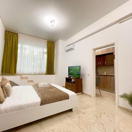 Central Adress Cd22 บูคาเรสต์ ภายนอก รูปภาพ